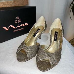 NINA Carrie Platinum Gold formal heels - 7.5 NEW